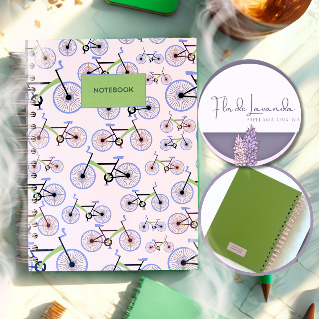 Caderno Colegial (17,5 x 24 cm)